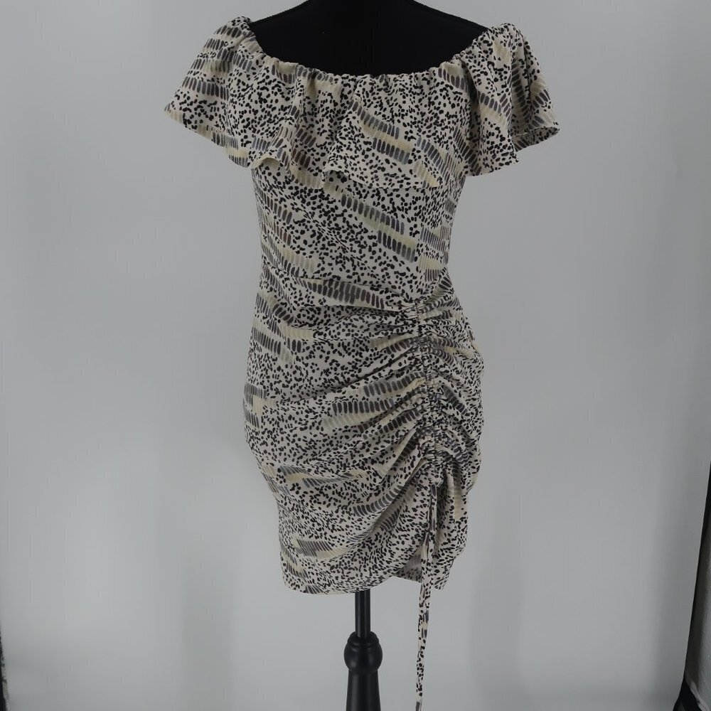 Almost Famous Women's Off Shoulder Ruched Dress Size Large